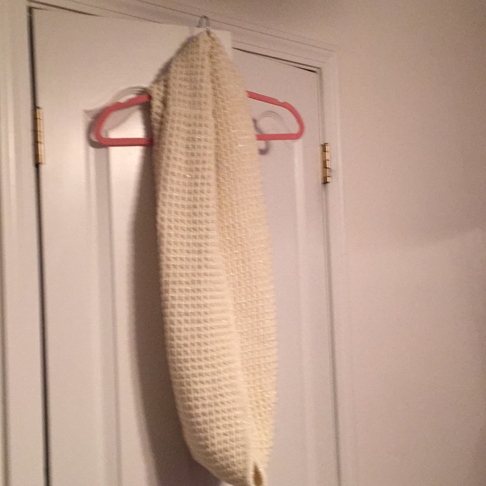 Circle scarf
